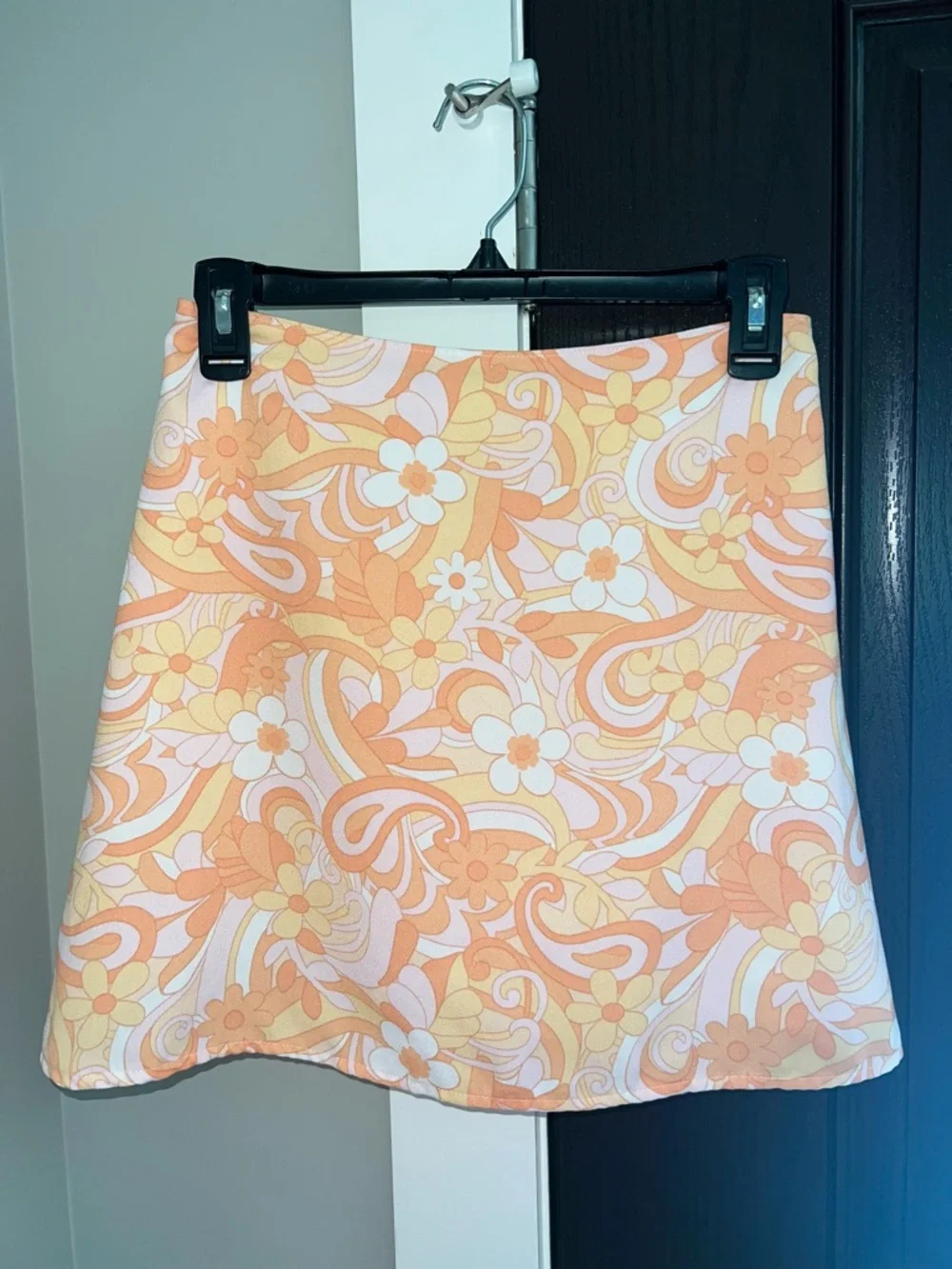 Hollister Retro Floral A-Line Mini Skirt - Peach, Cream & Yellow
